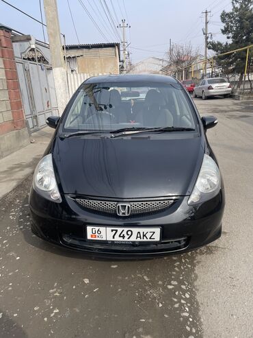 арзан машиналар ош: Honda Fit: 2003 г., 1.3 л, Вариатор, Бензин, Хетчбек