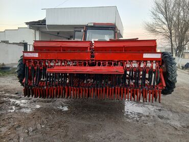 Зерновые сеялки: Продаю сеялку зерновая травяная с сашниками для клевера 46 рядков — 10
