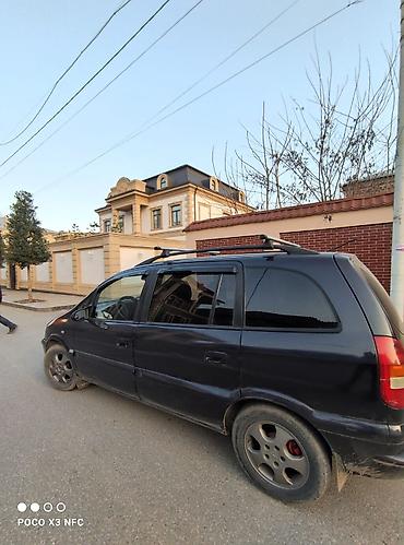 priora ehtiyyat hissələri: Opel Zafira A, qara rəng, 7 yerlik miniven. Xüsusiyyətlər: - Geniş — 6