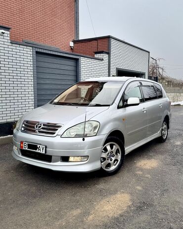 Toyota: Toyota Ipsum: 2003 г., 2.4 л, Автомат, Бензин, Минивэн — 1