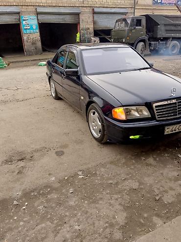 фургоны категории б: Mercedes-Benz 200: 2 л | 1997 г. Седан — 1