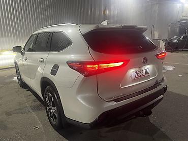 hybrid: Toyota Highlander: 2021 г., 2.5 л, Гибрид, Кроссовер — 4