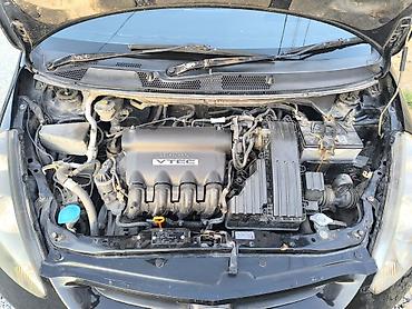 e60 m5: Honda Fit: 2003 г., 1.5 л, Вариатор, Бензин, Хэтчбэк — 7