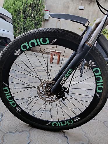 Dağ velosipedləri: MTB tipli velosiped - Çərçivə: alüminium rəngli qara, üzərində — 9