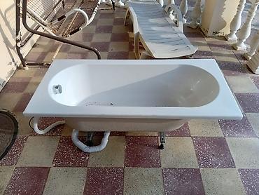 hamam xalçası: Akril vanna – klassik düzbucaqlı korpus, oval daxili kasa. Ölçü — 1