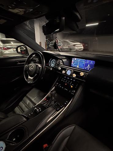 Lexus: Lexus IS: 2018 г. — 18