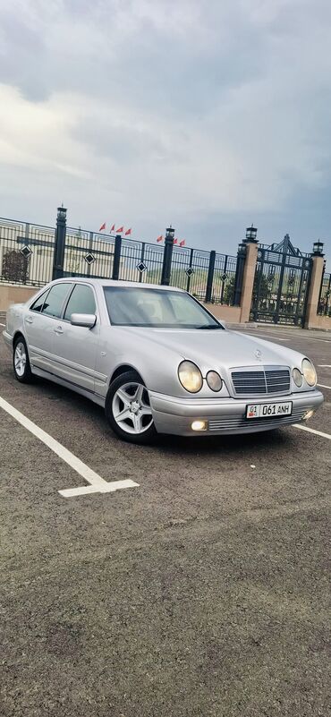 купить плейстейшен 1: Mercedes-Benz E-Class: 1996 г., 3.2 л, Автомат, Бензин, Седан