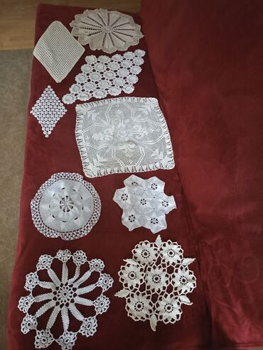 razne slike: Doilies, color - White