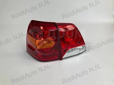 200: Задний правый стоп-сигнал Toyota 2014 г., Б/у, Оригинал, Япония — 2