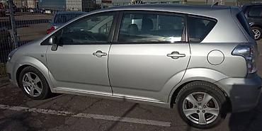 mark x: Toyota Corolla Verso: 2008 г., 2.2 л, Механика, Дизель — 10
