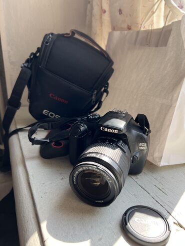 бусик на продажу: Продается фотоаппарат . 
Canon 1100D