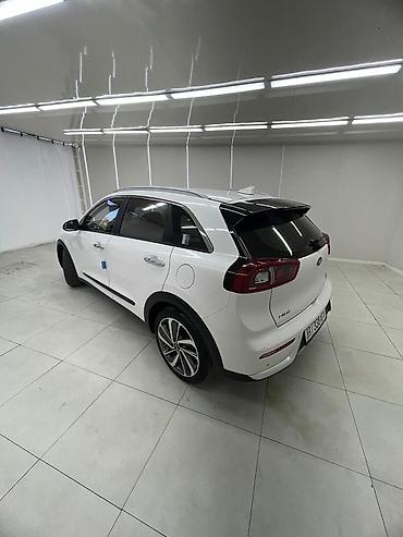 niro: Kia Niro: 2018 г., 1.6 л, Гибрид, Кроссовер — 3