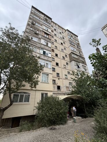 продаю дом жибек жолу бишкеке: 4 бөлмө, 87 кв. м, 106-серия, 5 кабат, Евроремонт