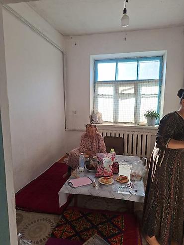 Продажа коттеджей и домов: 🏡 **ПРОДАЁТСЯ ДОМ** 📍 Район: Кирпичный, Красный Строитель 🏠 Площадь at lalafo.kg — 20 Продажа коттеджей и домов: 🏡 **ПРОДАЁТСЯ ДОМ** 📍 Район: Кирпичный, Красный Строитель 🏠 Площадь — 20