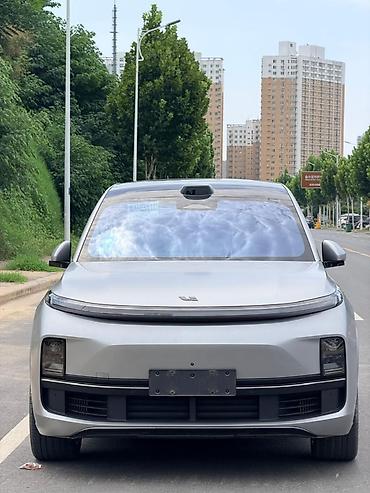 Lixiang L9: 2023 г., 1.5 л, Гибрид, Кроссовер