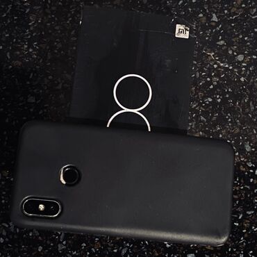 телефон ми8: Xiaomi, Mi 8, Б/у, 128 ГБ, цвет - Черный