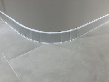 Напольные работы: Выравнивание пола, Монтаж напольных плинтусов, Укладка пола | Паркетная доска, Кварц-винил, Ламинат Больше 6 лет опыта — 12