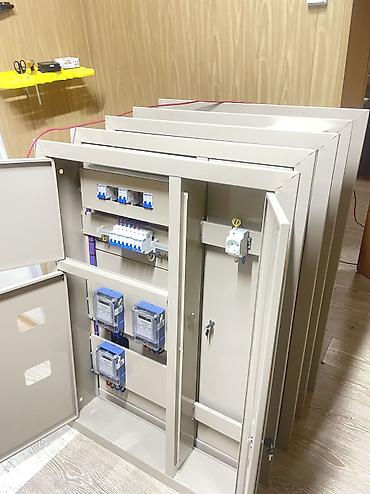 Электрические щиты: Электрический щит, Металлические, CHINT, Трехфазные — 13