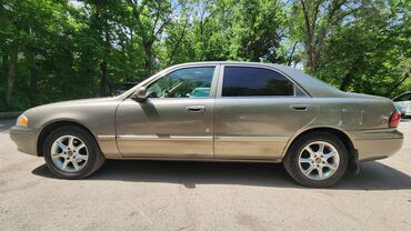 авто mazda 626: Mazda 626: 2001 г., 2 л, Автомат, Бензин, Седан