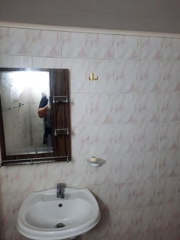 Uzunmüddətli kirayə mənzillər: 7 otaqlı mənzil – geniş və işıqlı Xüsusiyyətlər: - Planlaşdırma: uzun -da lalafo.az — 15 Uzunmüddətli kirayə mənzillər: 7 otaqlı mənzil – geniş və işıqlı Xüsusiyyətlər: - Planlaşdırma: uzun — 15