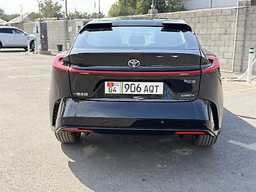 Унаа сатуу: Toyota bZ5: 2026 г., Электромобиль, Лифтбек — 2
