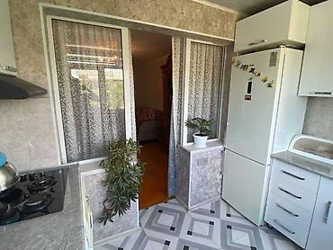 qazax rayonu: Bakı, 4 otaqlı, Köhnə tikili, m. Xalqlar Dostluğu, 72 kv. m — 6