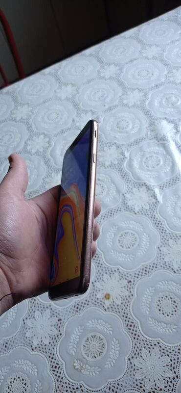 galaxy s21: Samsung Galaxy J4 Plus, 4 GB, rəng - Gümüşü, Sensor