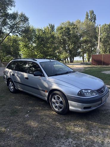 обмен универсал: Toyota Avensis: 2001 г., 1.8 л, Механика, Бензин, Универсал — 3