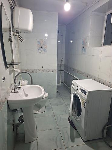 Долгосрочная аренда комнат: Сдаётся дом 2 комнаты до апреля. Есть холодильник, автомат,во внутрь — 4