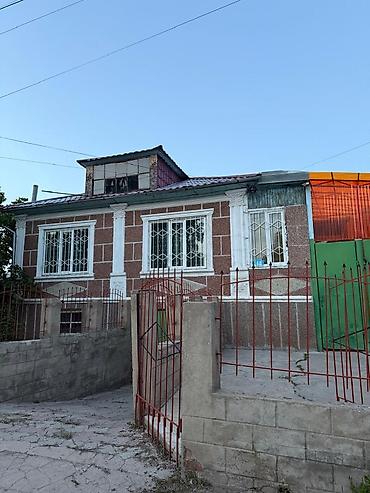 Продажа коттеджей и домов: Продаю или меняю на дом/кв в Бишкек. Добротный полторауровневый — 1