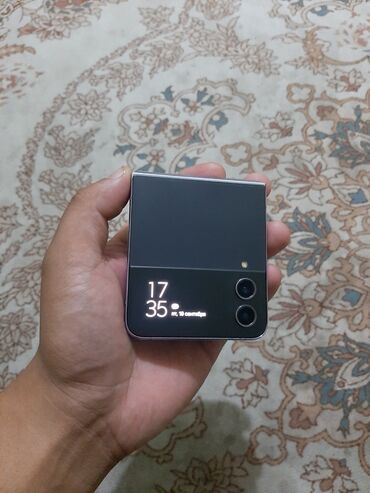 z flip 4: Samsung Galaxy Z Flip 4, Б/у, 256 ГБ, 1 SIM