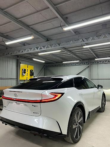 byd han: Toyota bZ5: 2026 г., 0.1 л, Автомат, Электромобиль, Лифтбек — 4
