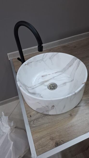 Salon masaları: Güzgüsüz -da lalafo.az — 7 Salon masaları: Güzgüsüz — 7