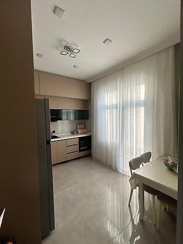 ev tecili satilir: 4 otaqlı, 162 kv. m, Kredit yoxdur, Yeni təmirli — 3