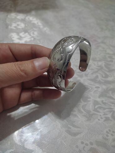 серьги серебро б у: Билерик. (браслет с узором широкий) материал сталь не чернеет