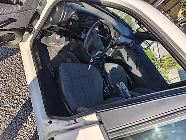 avensis 2001: Volkswagen Passat Variant: 1991 г., 1.8 л, Механика, Бензин, Универсал — 2