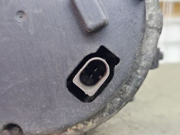 Генераторы: Генератор Mercedes-Benz 2001 г., Б/у, Оригинал, Германия — 12