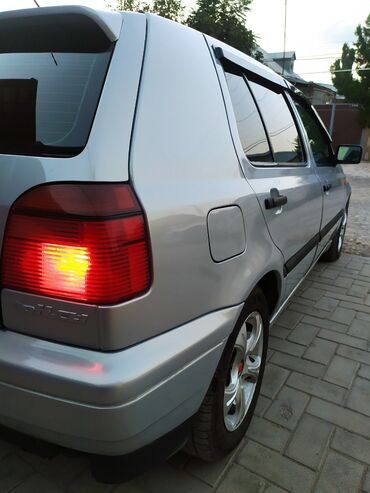 volkswagen электро: Volkswagen Golf: 1998 г., 1.8 л, Механика, Бензин, Хэтчбэк