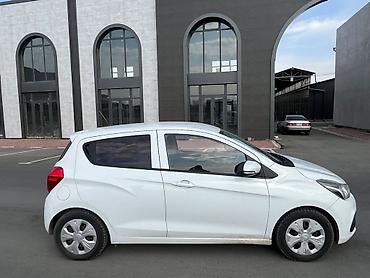 byd song plus 2018: Chevrolet Spark: 2016 г., 1 л, Вариатор, Бензин, Хэтчбэк — 3