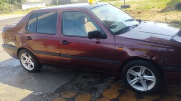 а4 б5: Volkswagen Vento: 1995 г., 1.8 л, Механика, Бензин, Седан