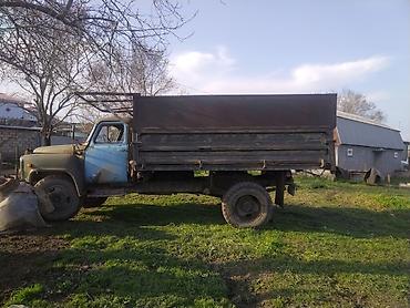 traktor t 25: Yük maşını – sovet istehsalı GAZ seriyası (təxmini ZIL/GAZ-53 tipli) — 2