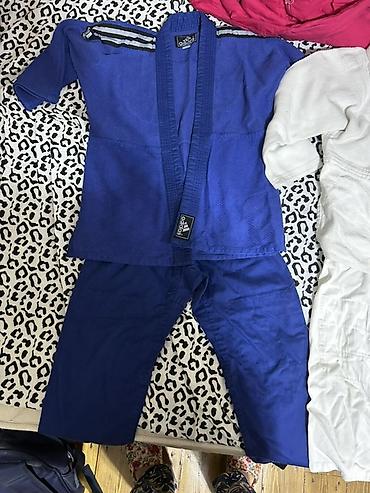 original nike: Отдам 2 комплекта за 1000 сом . 1 за 700 Кимоно для джиу — 2