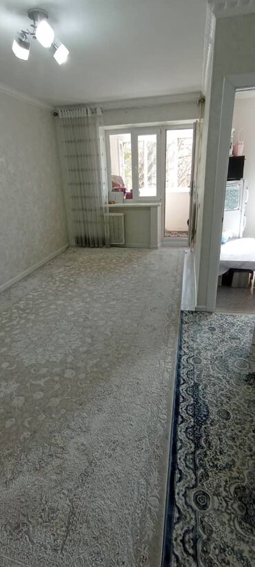 снять квартиру в токмаке запорожская область: 1 комната, 30 м², Хрущевка, 3 этаж, Евроремонт