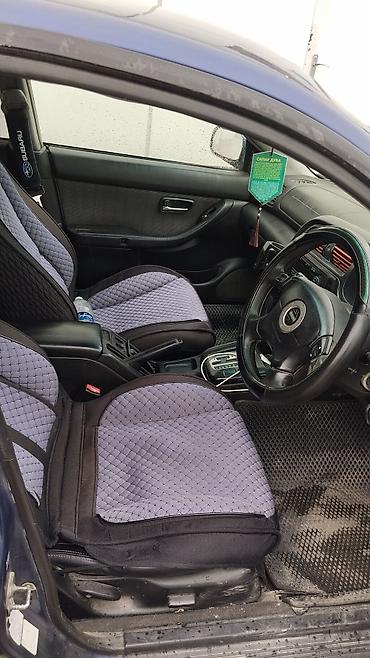 Subaru Legacy: 2000 г., 2 л, Типтроник, Газ, Седан — 9