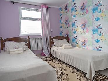 Продажа коттеджей и домов: Продается жилой дом в г.Каракол с приусадебным участком в живописном — 9