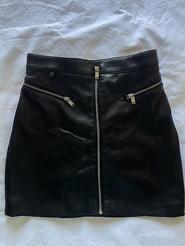 H&M Divided qadın ətəyi, S ölçüdür dar modeldir, üzərində xəfif lalafo.az -da H&M Divided qadın ətəyi, S ölçüdür dar modeldir, üzərində xəfif