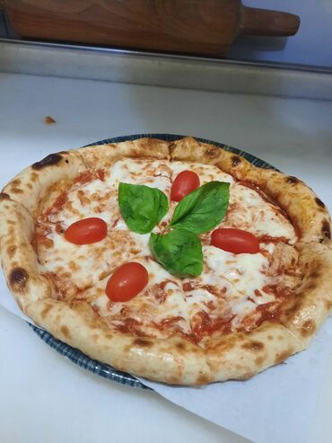 Aşpazlar: Salatçı, 21 yaş, 1-2 illik təcrübə -da lalafo.az — 12 Aşpazlar: Salatçı, 21 yaş, 1-2 illik təcrübə — 12