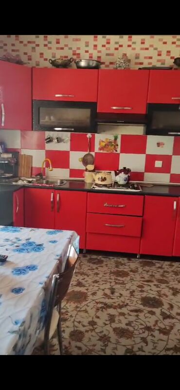 Həyət evləri və villaların satışı: 4 otaqlı, 220 kv. m, Kredit yoxdur, Orta təmir — 10