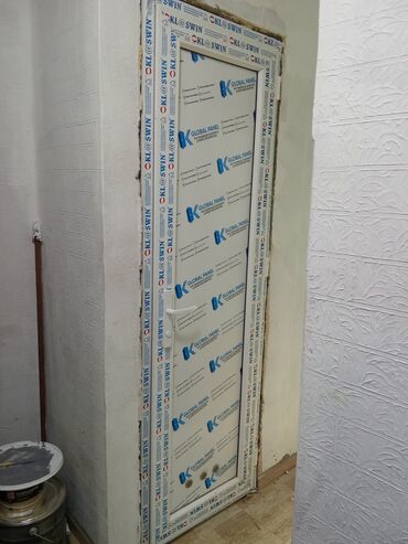 Plastik qapılar: Hamam üçün Yeni Plastik qapı Çərçivə ilə, Zəmanətli, Ödənişli quraşdırma, Pulsuz çatdırılma — 26