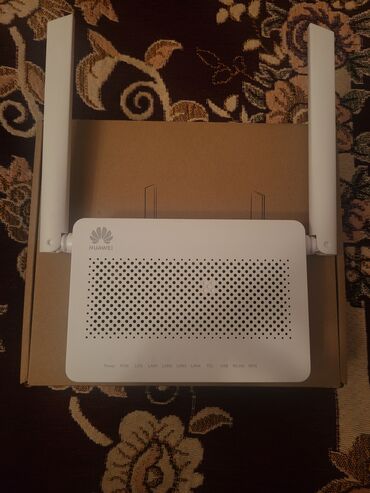 Modemlər və şəbəkə avadanlıqları: Huawei Router EchoLife YENİ